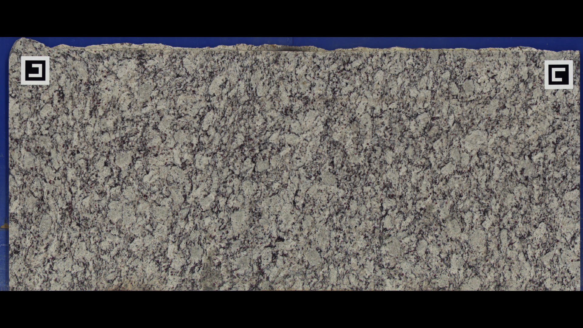 ASHEN WHITE Granite Slabs