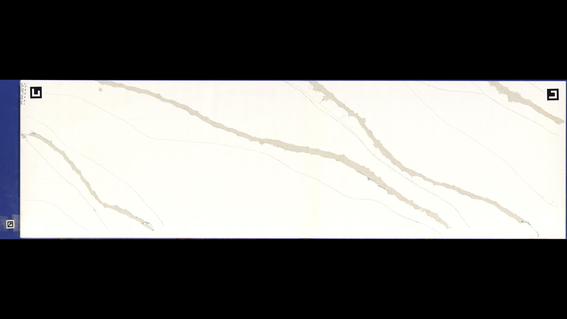 CALACATTA PRIMO Quartz Slabs