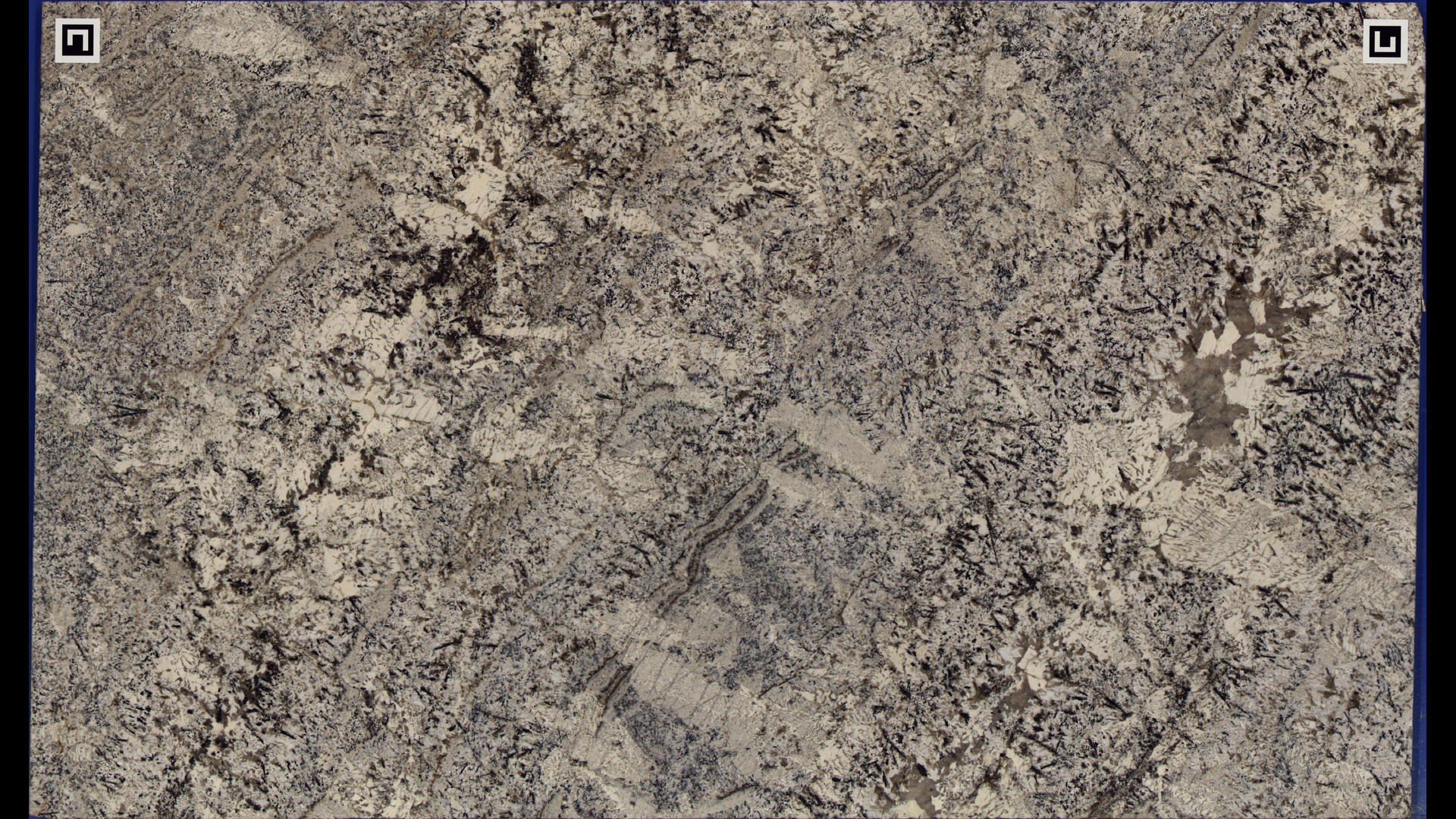 BLUE NILE Granite Slabs
