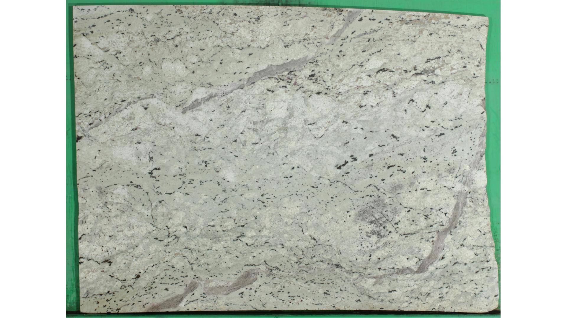 WHITE MOON Granite Slabs
