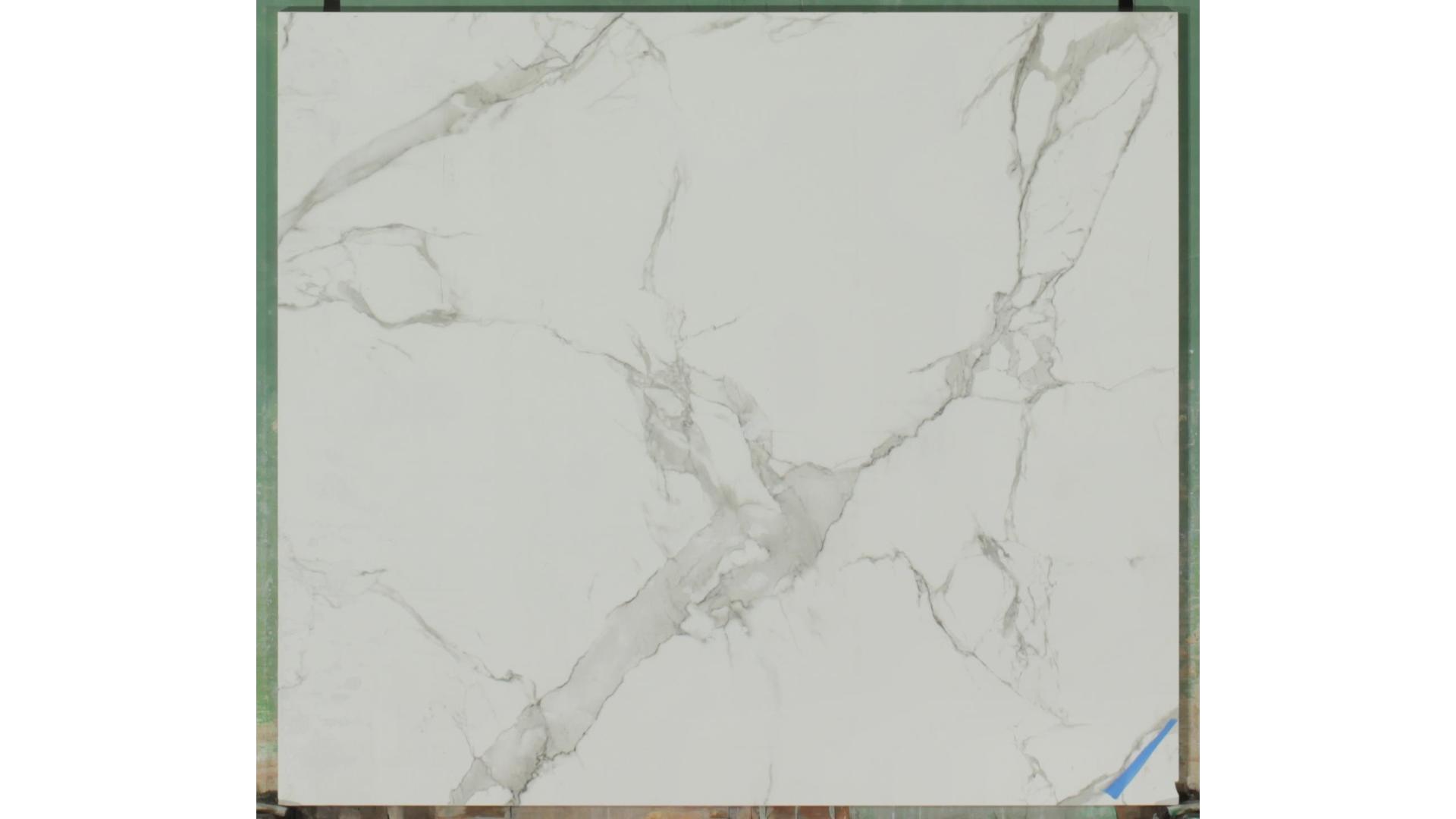 Entzo Calacatta Dekton Slabs