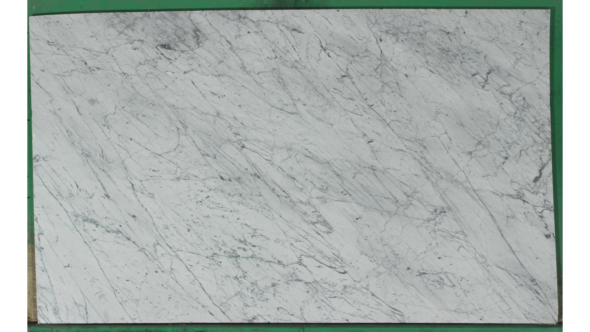 Carrara White - Honed Marble Slabs