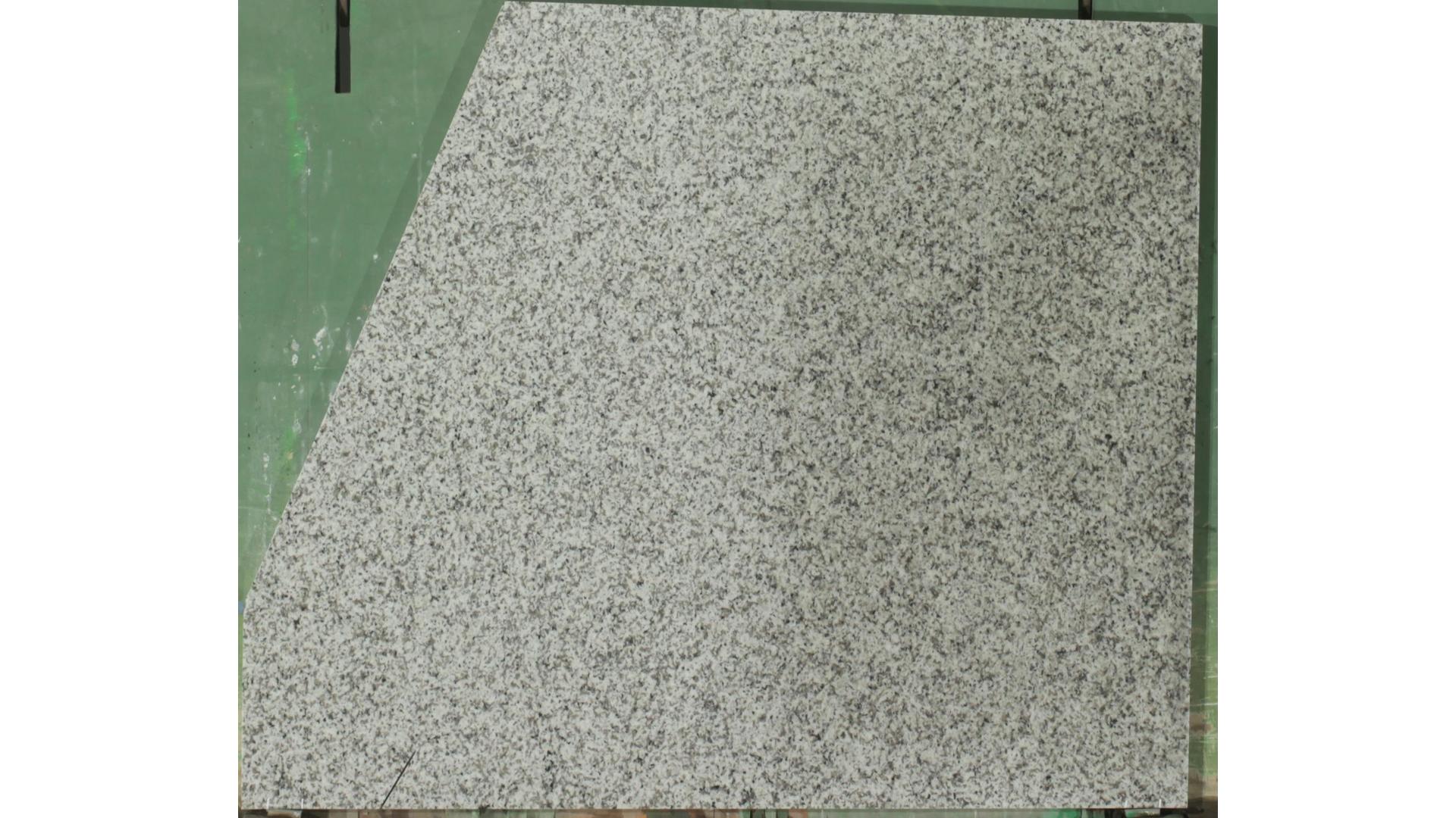Valley White Granite Slabs