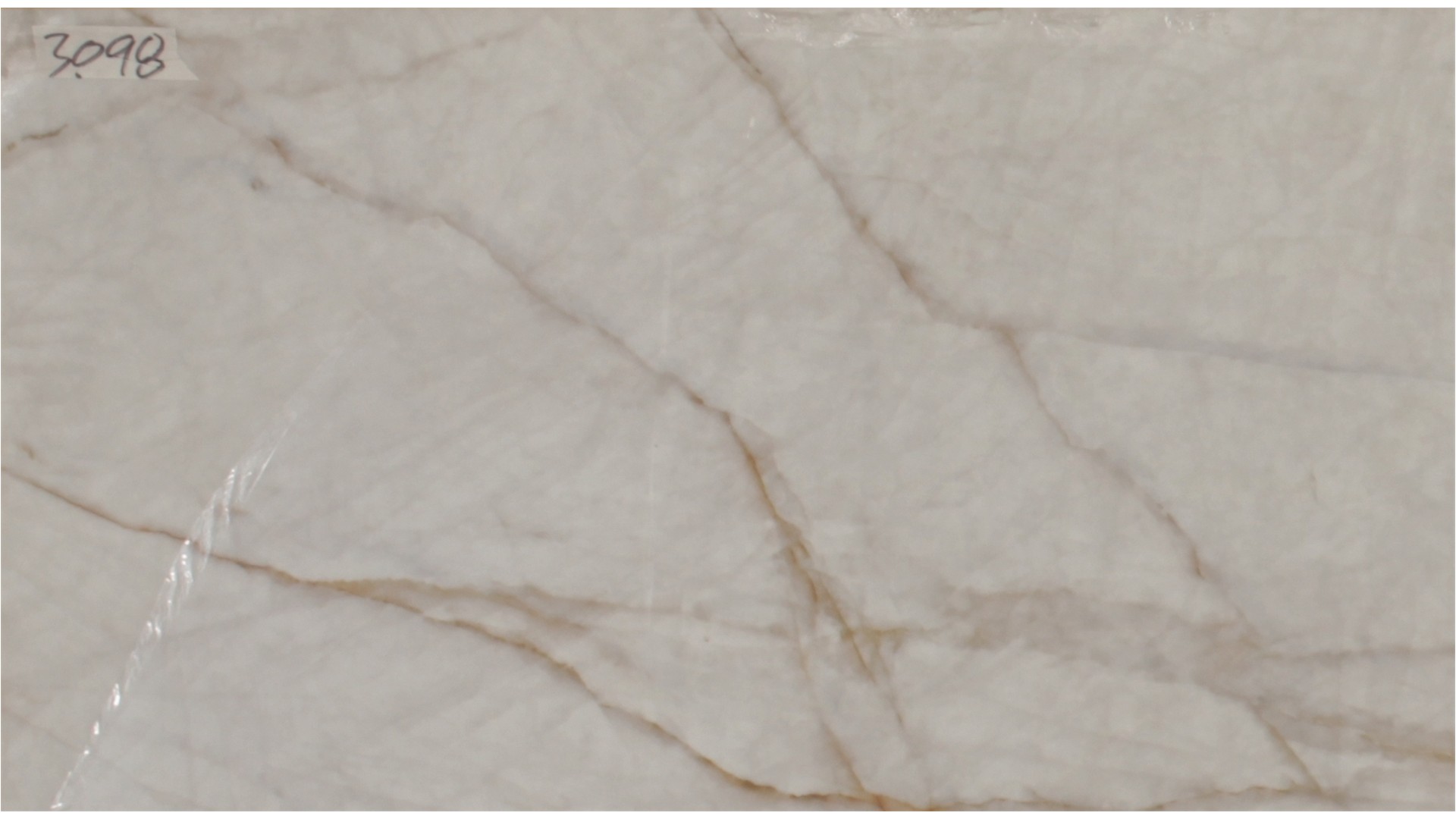 Bedrosians Lustral Crystal 3cm POLISHED Finish Quartz PRSQ Slabs
