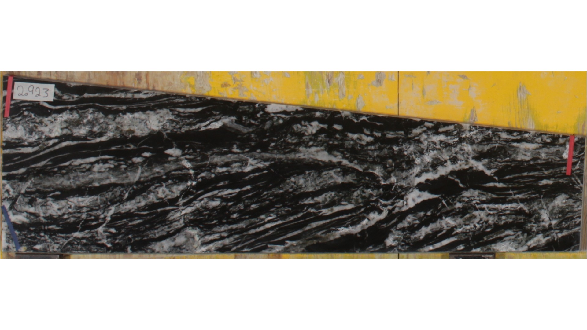 Panther 3cm Standard Size Polished Quartzite Slabs