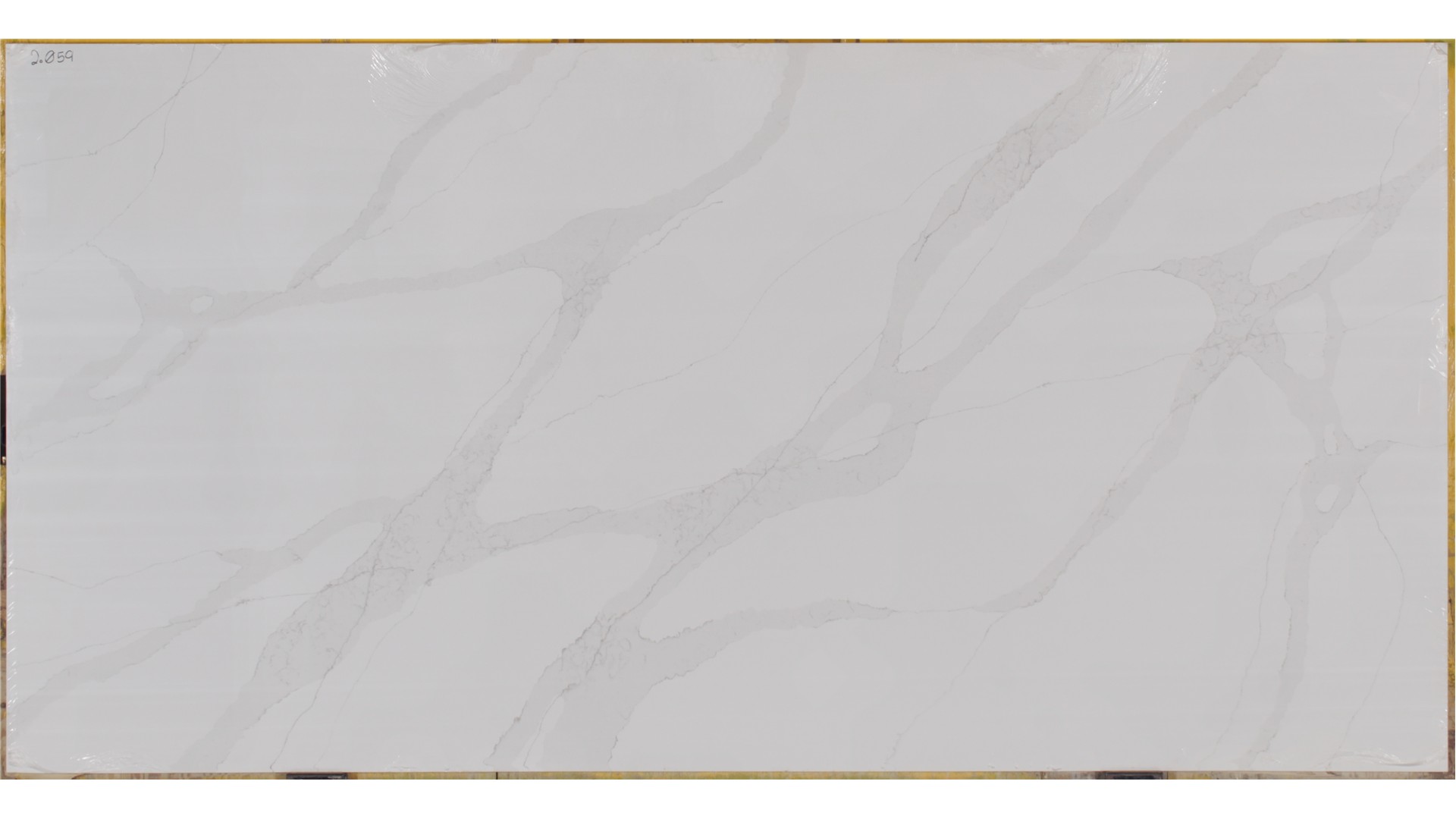Stella 2cm Standard Size Polished Quartz Pental Slabs