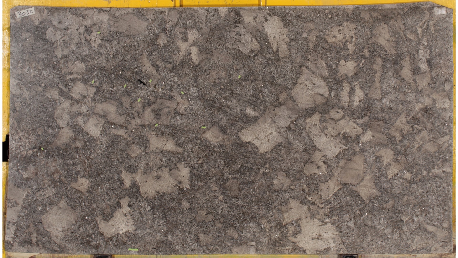 Ganache 3cm POLISHED Finish Granite PRSQ Slabs