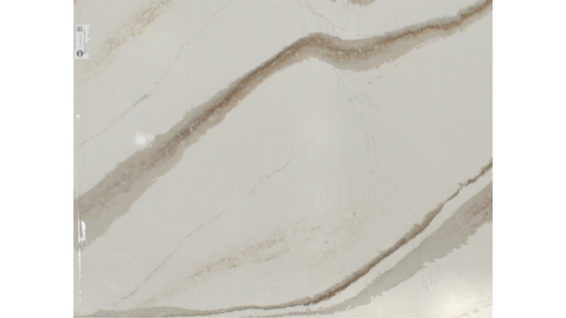 Brittanicca Gold Warm QUARTZ Slabs