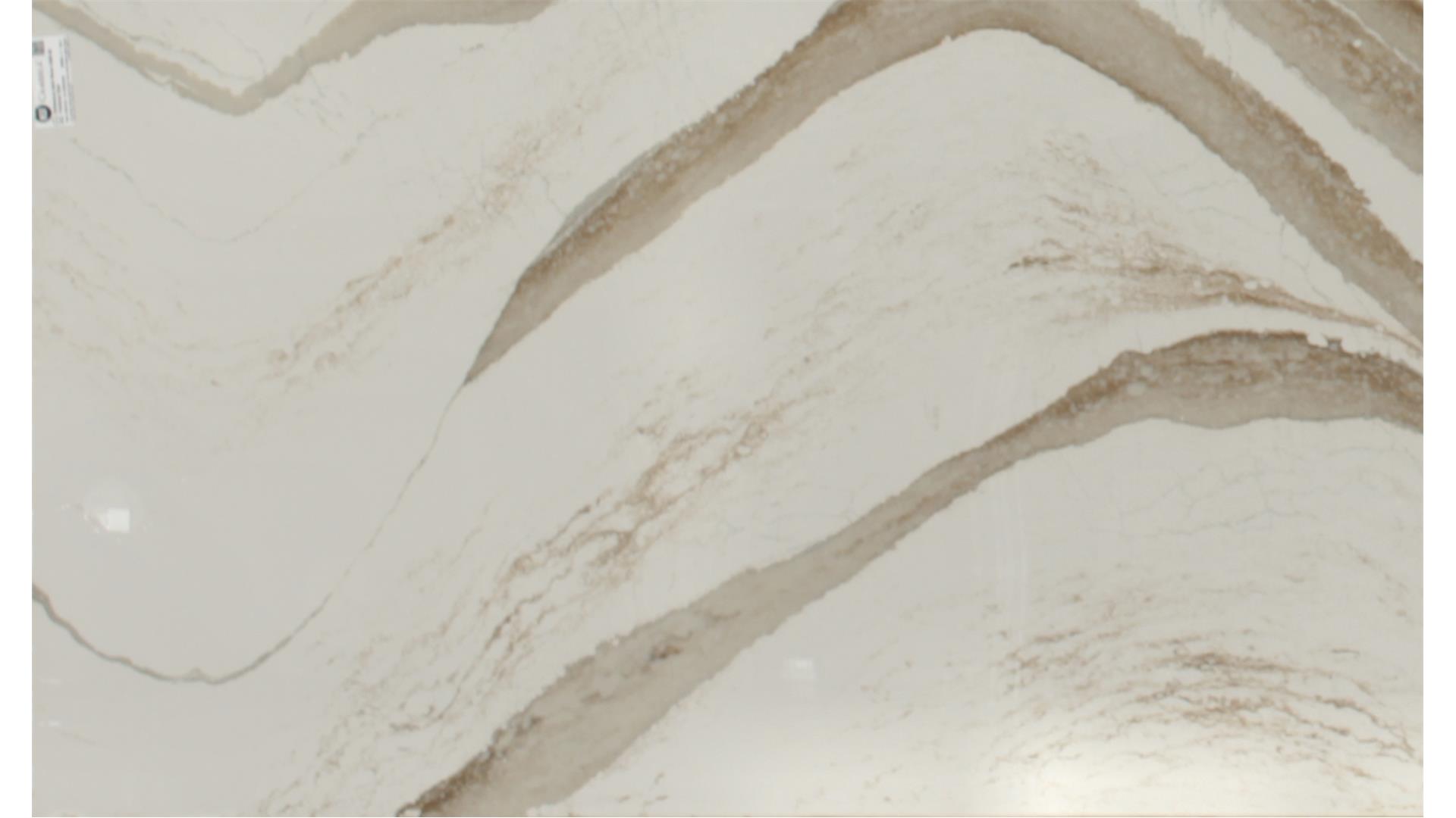 Brittanicca Gold Warm QUARTZ Slabs