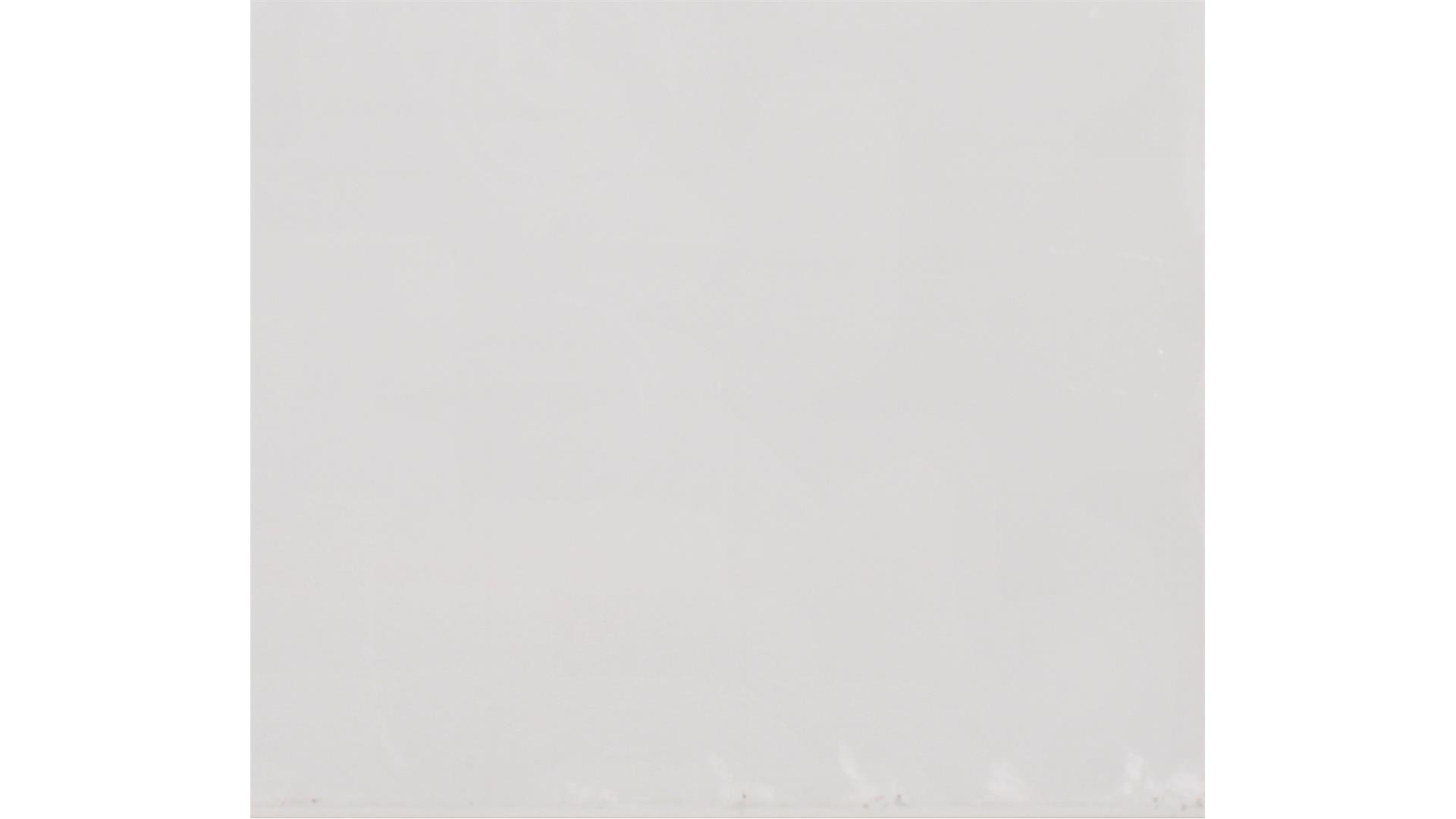 Arctic White QUARTZ Slabs