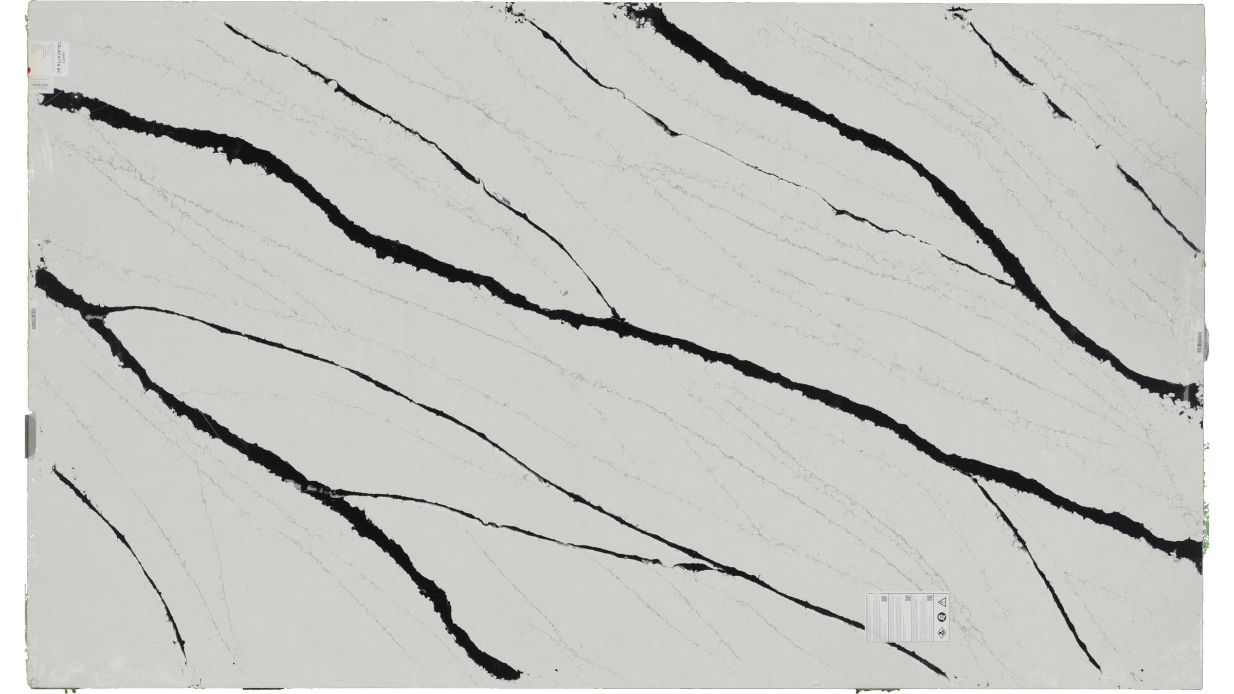 CALACATTA BOLT Quartz Slabs