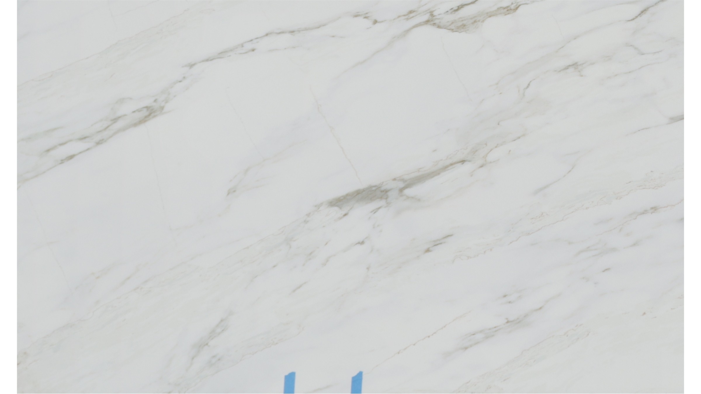Calacatta Venata Quartz Slabs