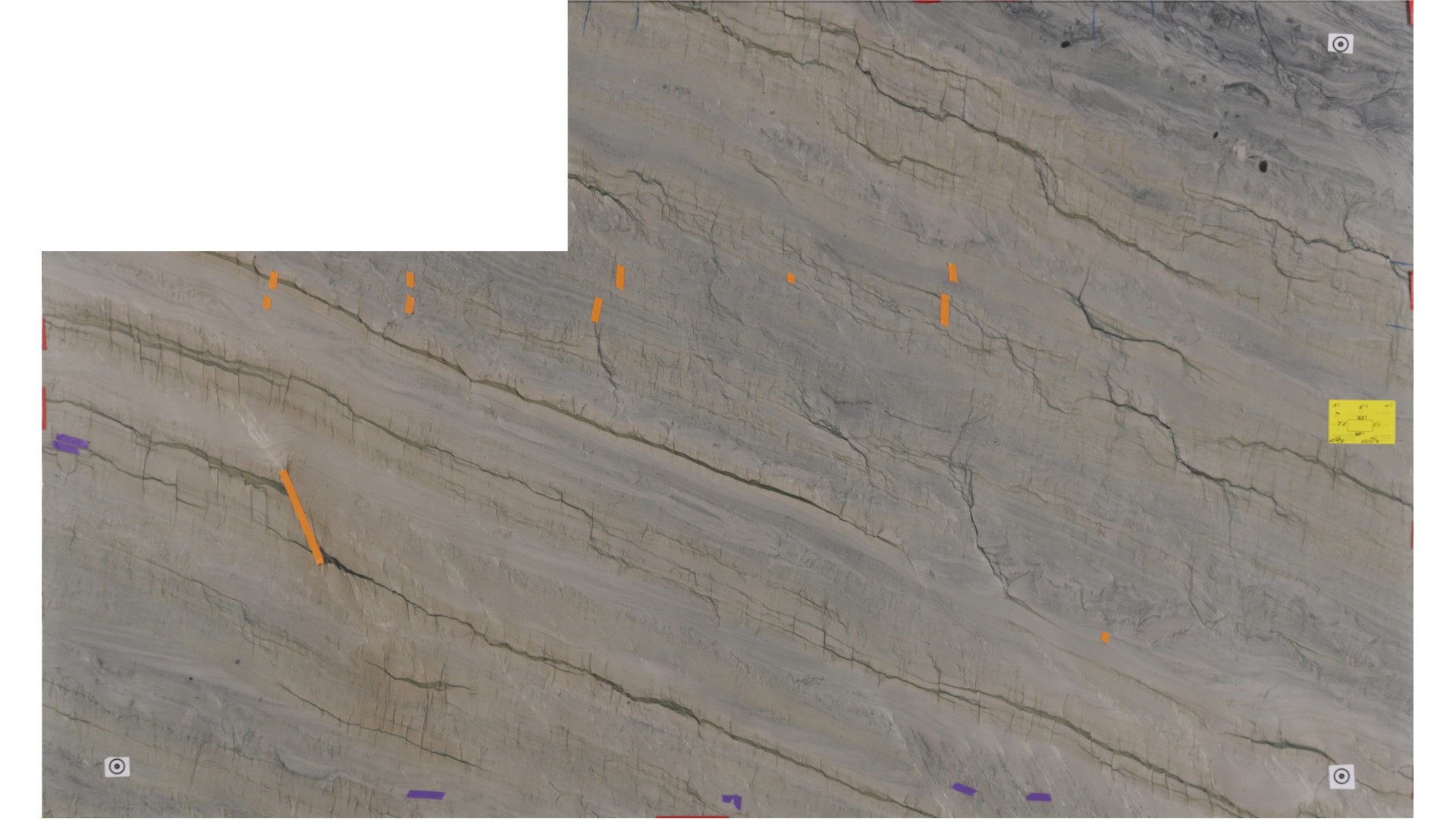 MORENO GRANITE Slabs