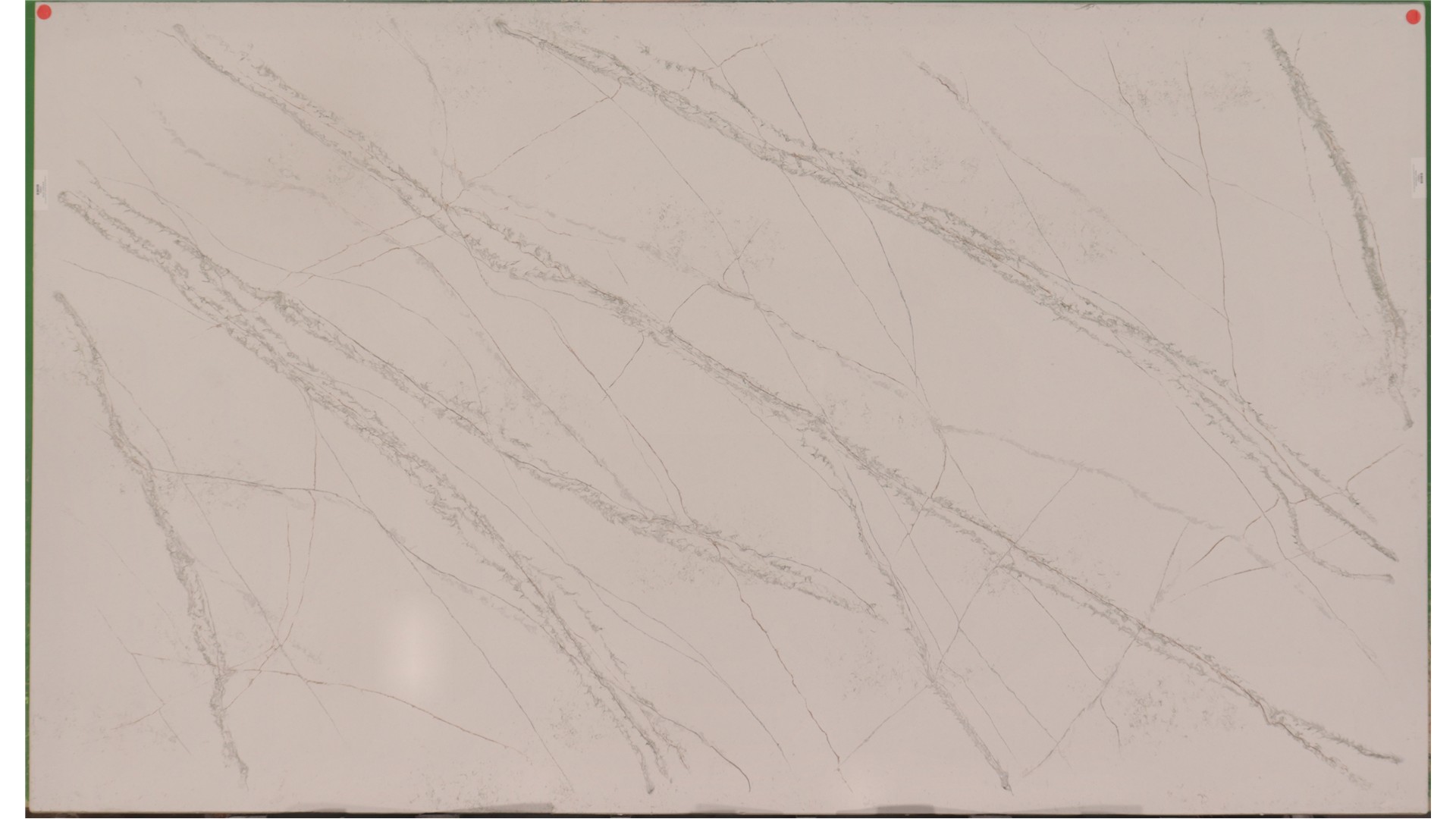 Calacatta Royal OQ86 3cm One Quartz (AZ) Slabs