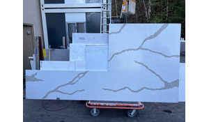 Calacatta Primo Stratus Quartz