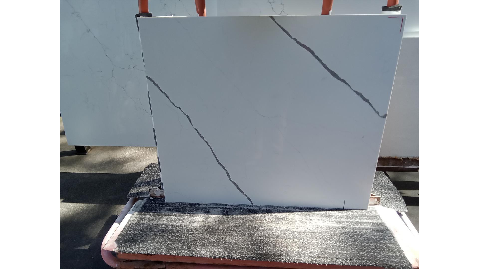 Coventry Gray Stratus Quartz Slabs