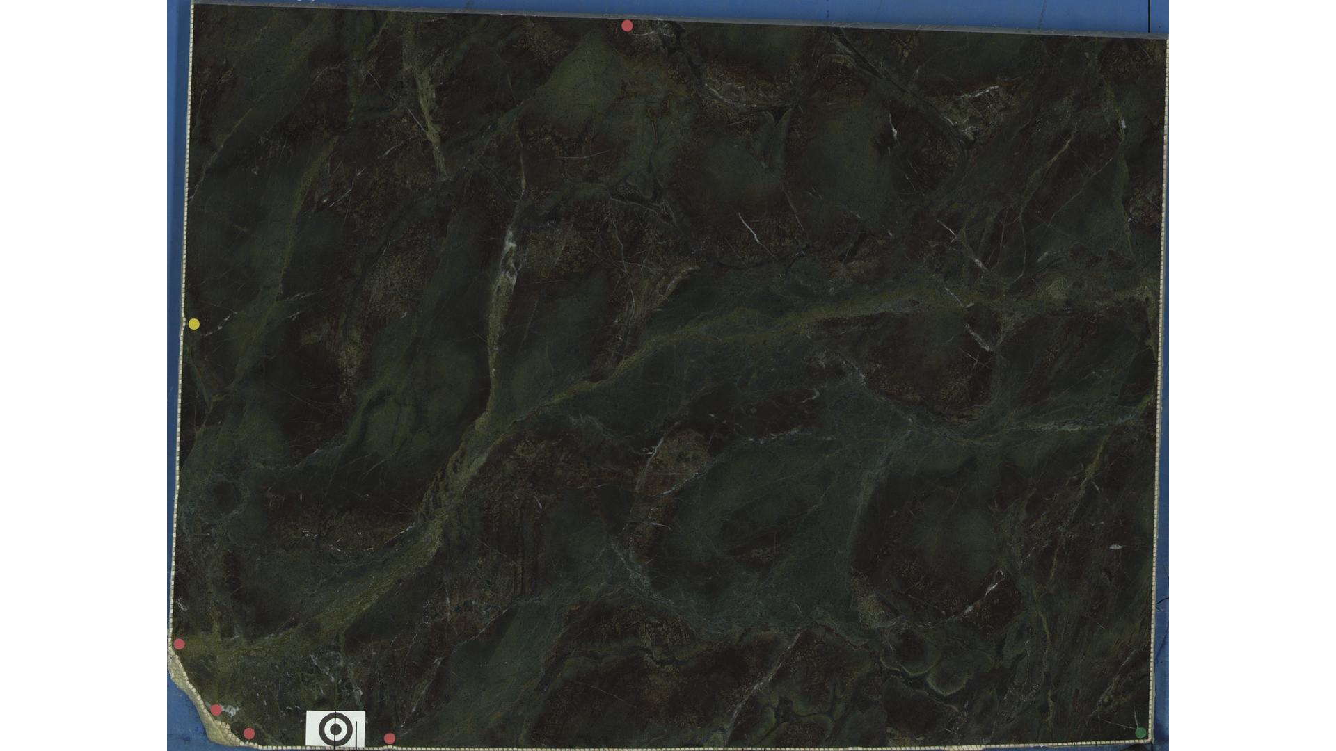 Verde Borgogna Granite Slabs