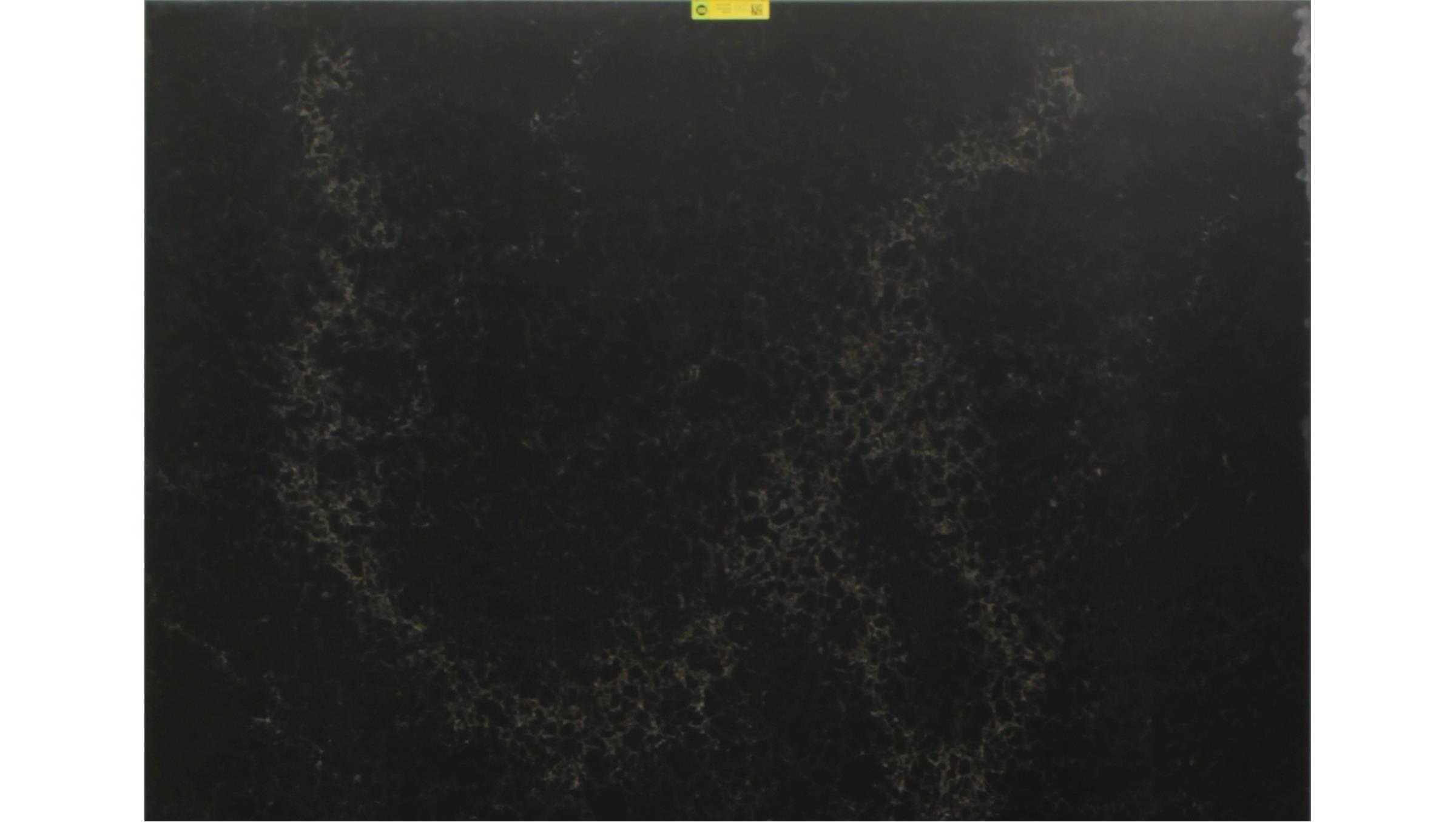 Vanilla Noir (5100) Quartz Slabs