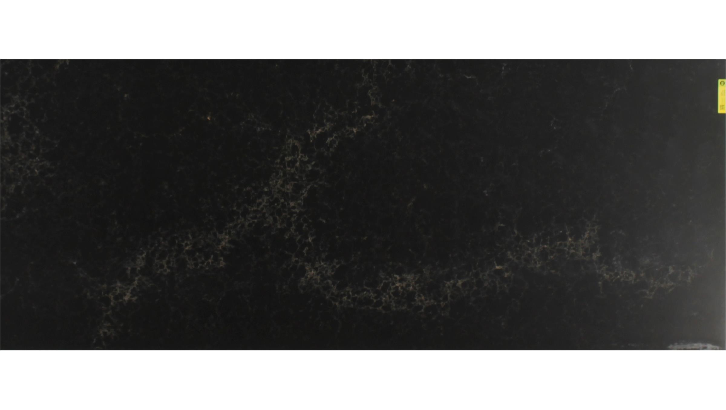Vanilla Noir (5100) Quartz Slabs